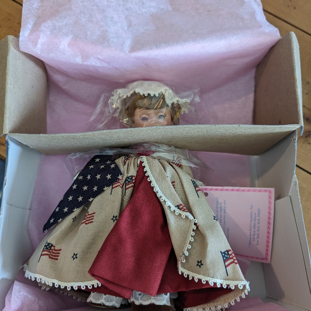 Madame Alexander 8 " Betsy Ross #312/Boxed & Tagged! - Picture 4 of 5